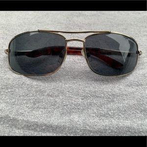Sunglasses (bundle w/ 1+ items get these for free)